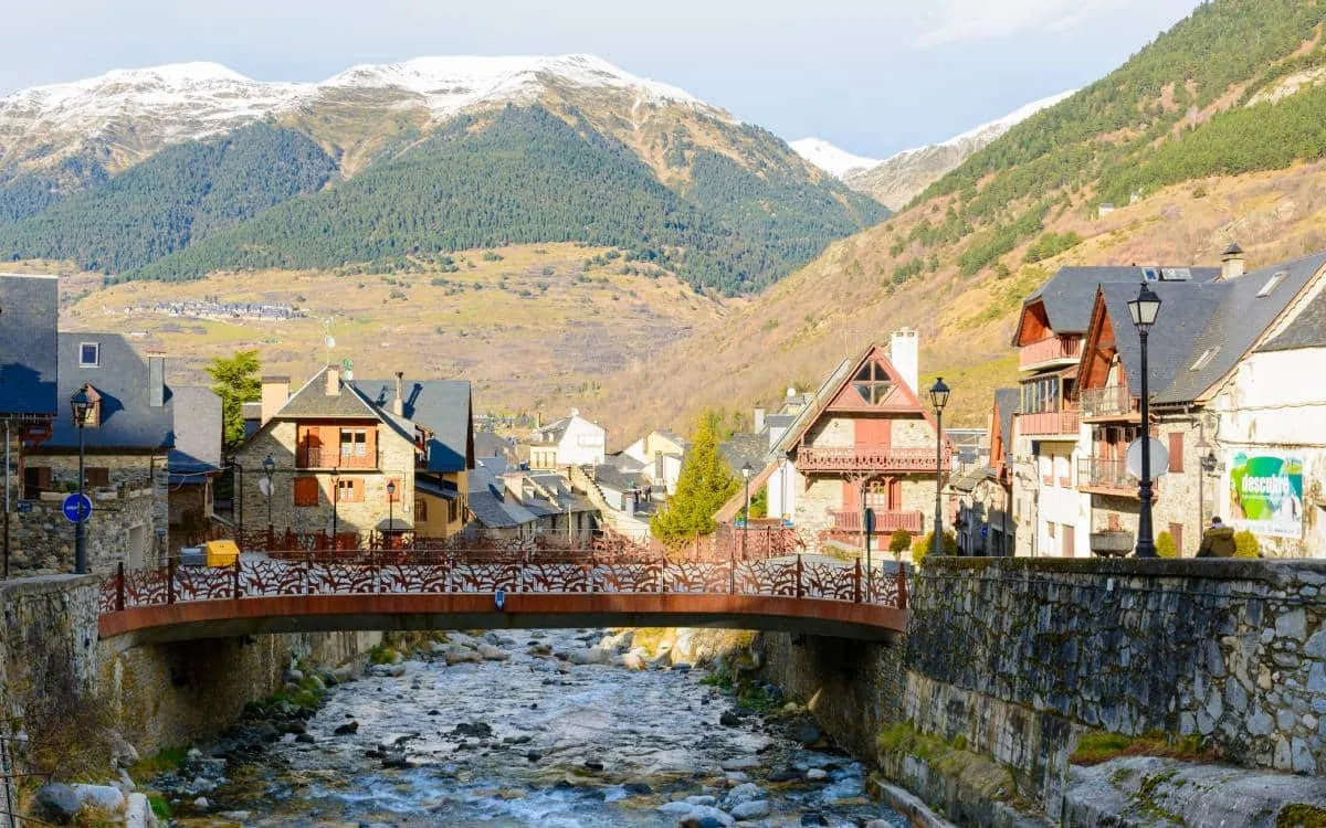 L'Espagne par le Val d'Aran, près de la Maison du Coué